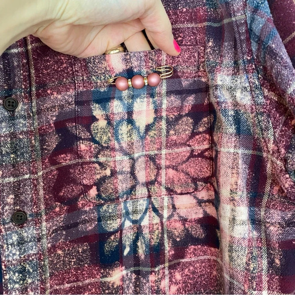 Handmade Boho Flannel Shirt Floral Stencil Bleached Plaid Womens Large XL Red - Picture 4 of 14